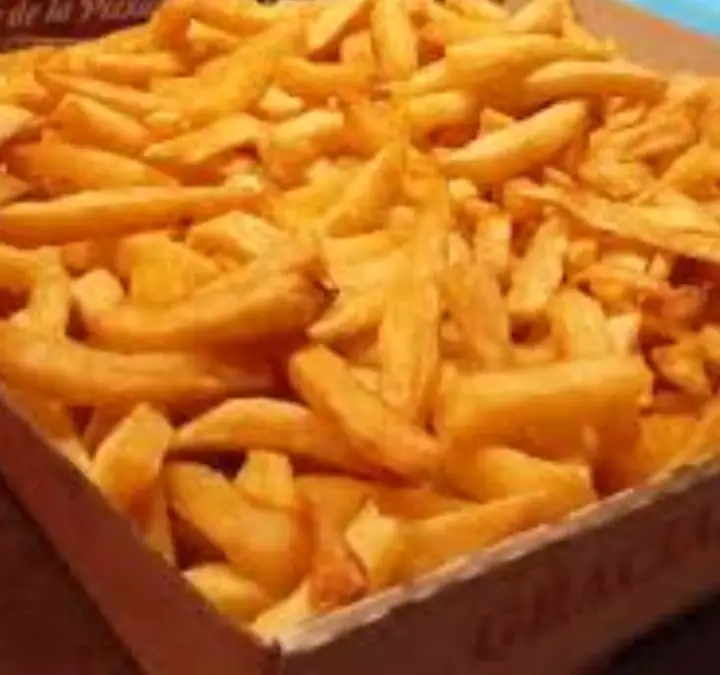 CAJA GRANDE DE FRITAS C/CHEDDAR 